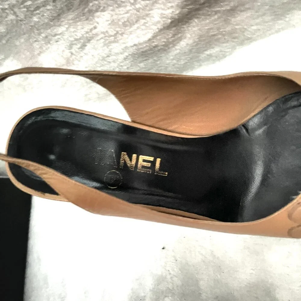Rare! Auc CHANEL Two tone Flowers Slingback Heels IT 7,5 US 7,5